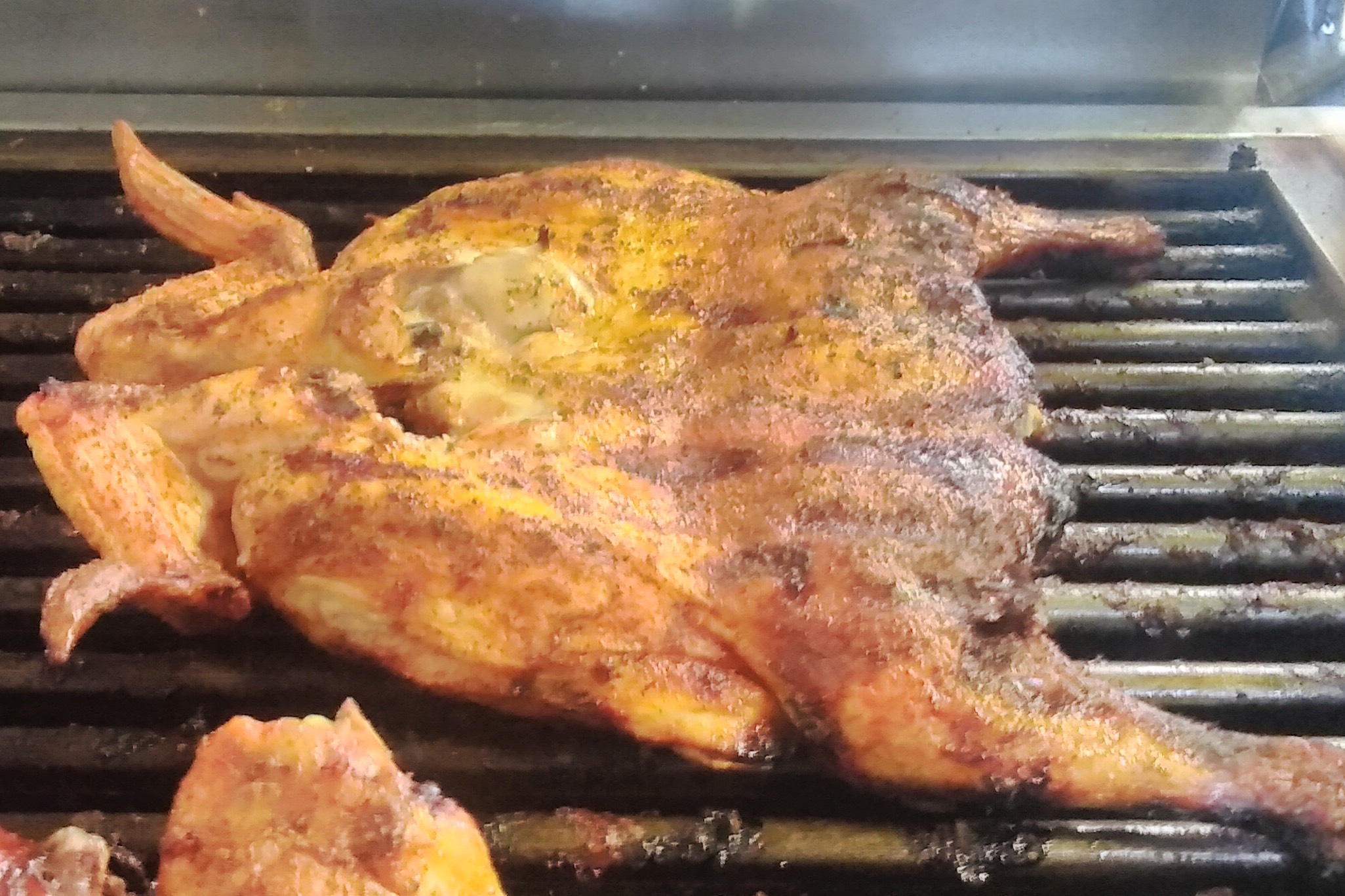 6 Pieces of flame-broiled chicken (3 legs and 3 thighs) served with 2 regular sides and BBQ sauce.