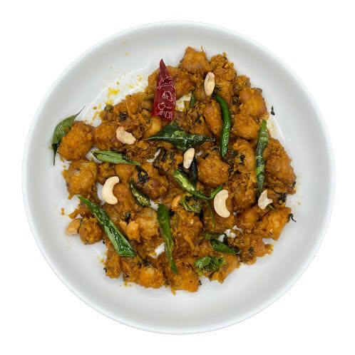 Tender pieces of chicken fried and sautéed with flavorful sauce. Garnished with fried cashews to awaken your taste buds. 