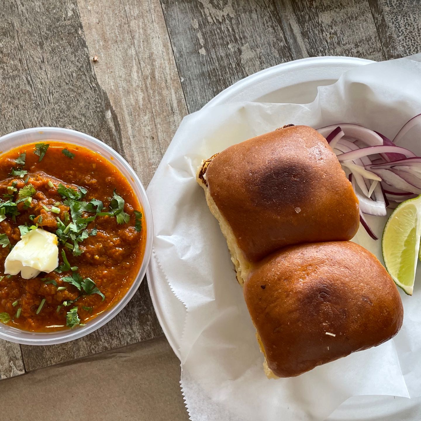 A spiced mixture of mashed vegetables in a thick gravy served with bread.