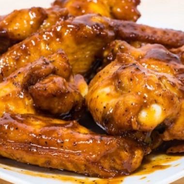 1 lb of wings with choice of dip.