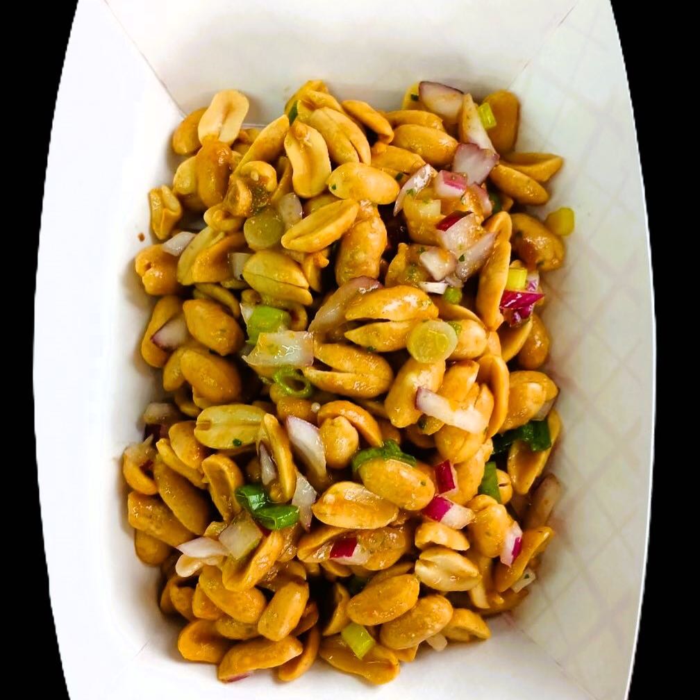 Spicy & tangy roasted peanuts with cilantro, tomato, onion & Himalayan spices.